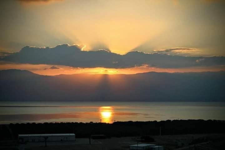 Unique&Warmy Place In The Dead Sea Avnat Екстер'єр фото